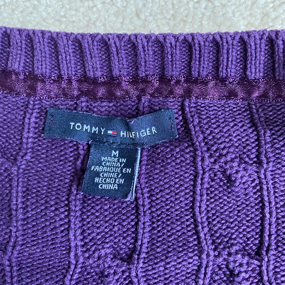 Tommy Hilfiger sweater - Picture 2 of 4